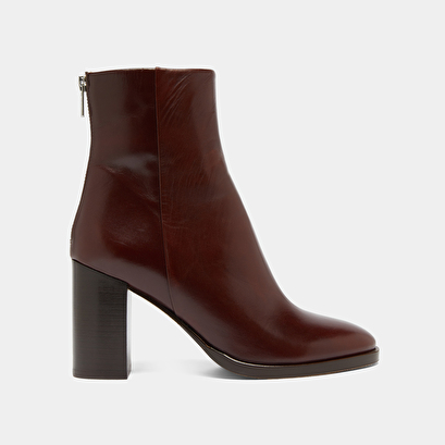 Helled ankle boots brown