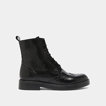 Boots &agrave; lacets in black leather | ari