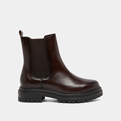 Low boots with notched and elastic soles in red-brown leather | adalard