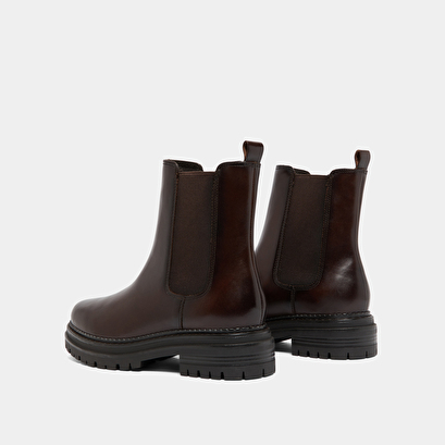 Low boots with notched and elastic soles in red-brown leather | adalard