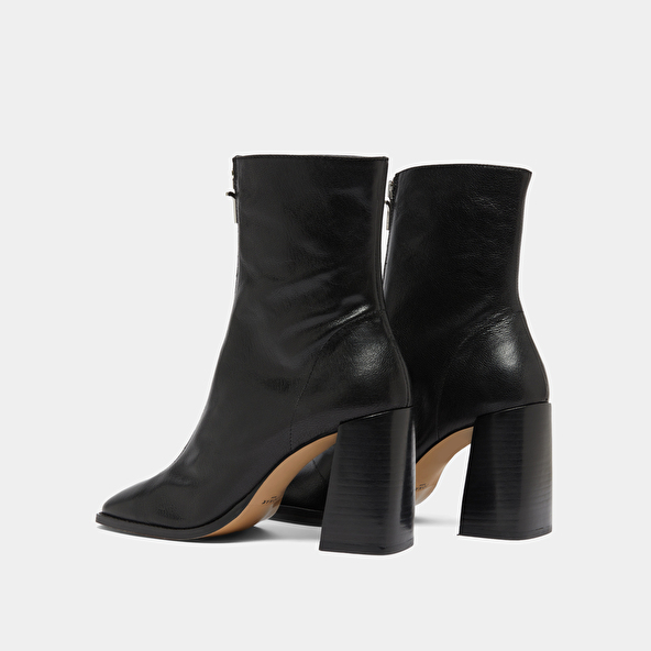 Bottines à talons et fermetures éclairs ... in black leather | VANDANA
