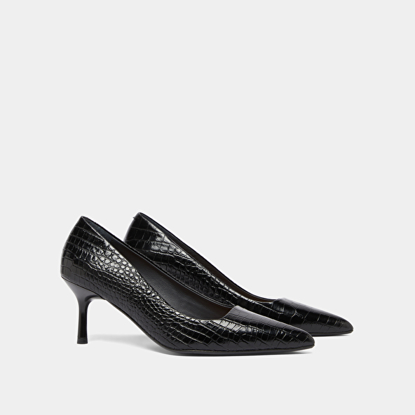 Escarpins à bouts pointus in black reptile leather | DUNDEE