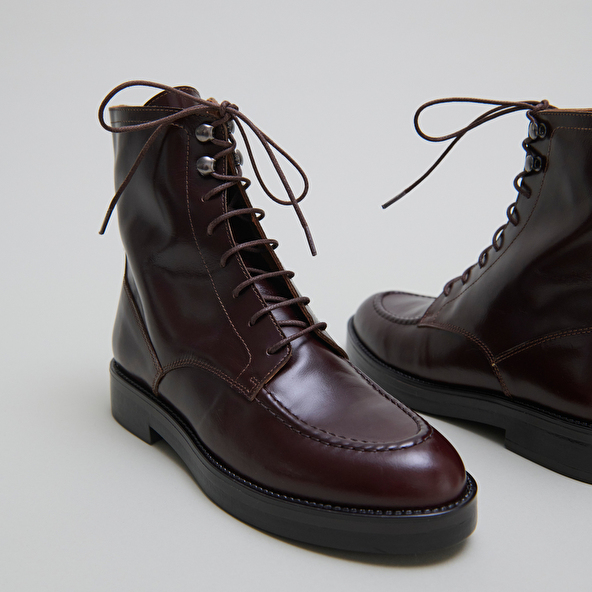 Boots &agrave; lacets in brown leather | ALIDA