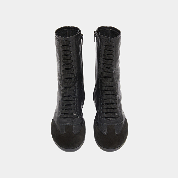 High lace-up sneakers in black suede and black leather | DOUBONE