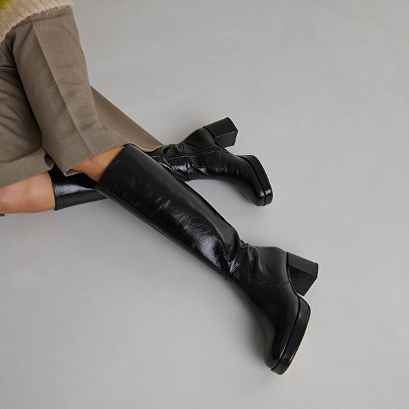 jonak Heeled platform boots in black distressed leather VANEO Best