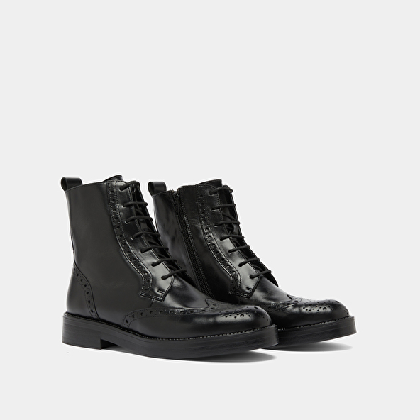 Boots à lacets in black leather | ARI