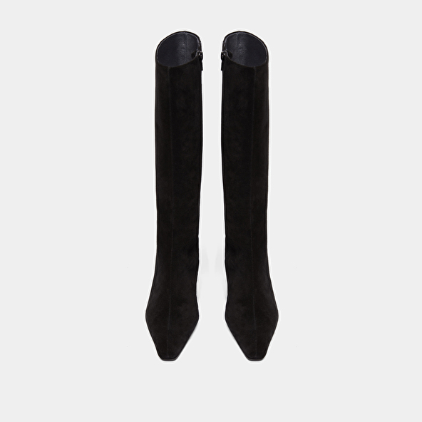 Bottes à talons et bouts pointus in black suede | DANOU
