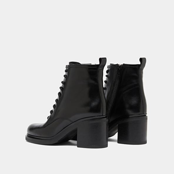 Boots à talons et à lacets in black leather | DUPLEX