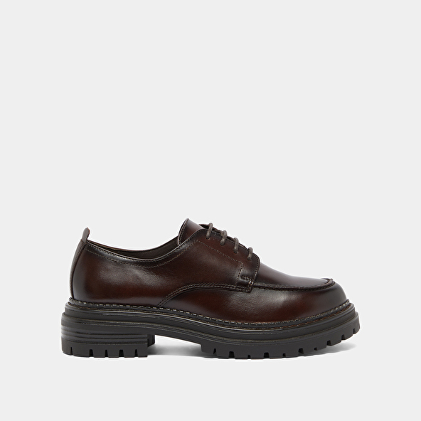 Derbies à semelles crantées in red-brown leather | ADALOU