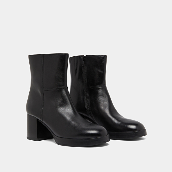 Bottines à talons flare in black leather | ANELLE