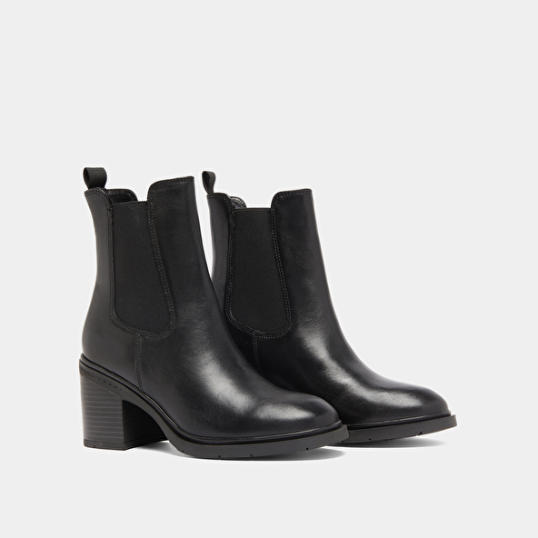 Bottines à élastiques et bouts arrondis.... in black leather | ATILA