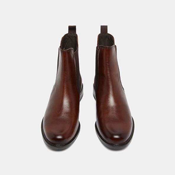 Boots &agrave; &eacute;lastiques et &agrave; bouts ronds in cognac leather | AUDRY