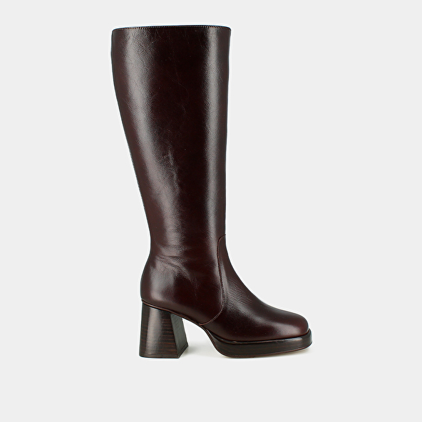 Platform boots in chocolate distressed leather calf size M | BETINA