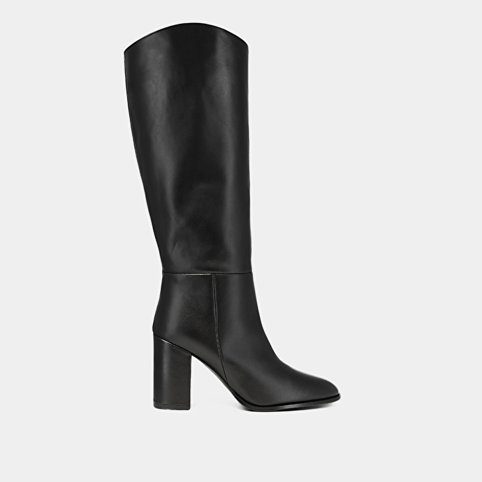 Bottes hautes &agrave; bouts pointus in black leather | NESSA