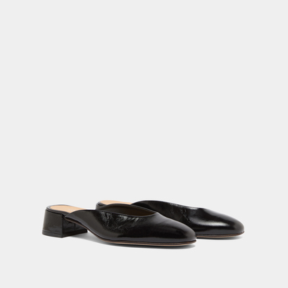 Mules with small heels black