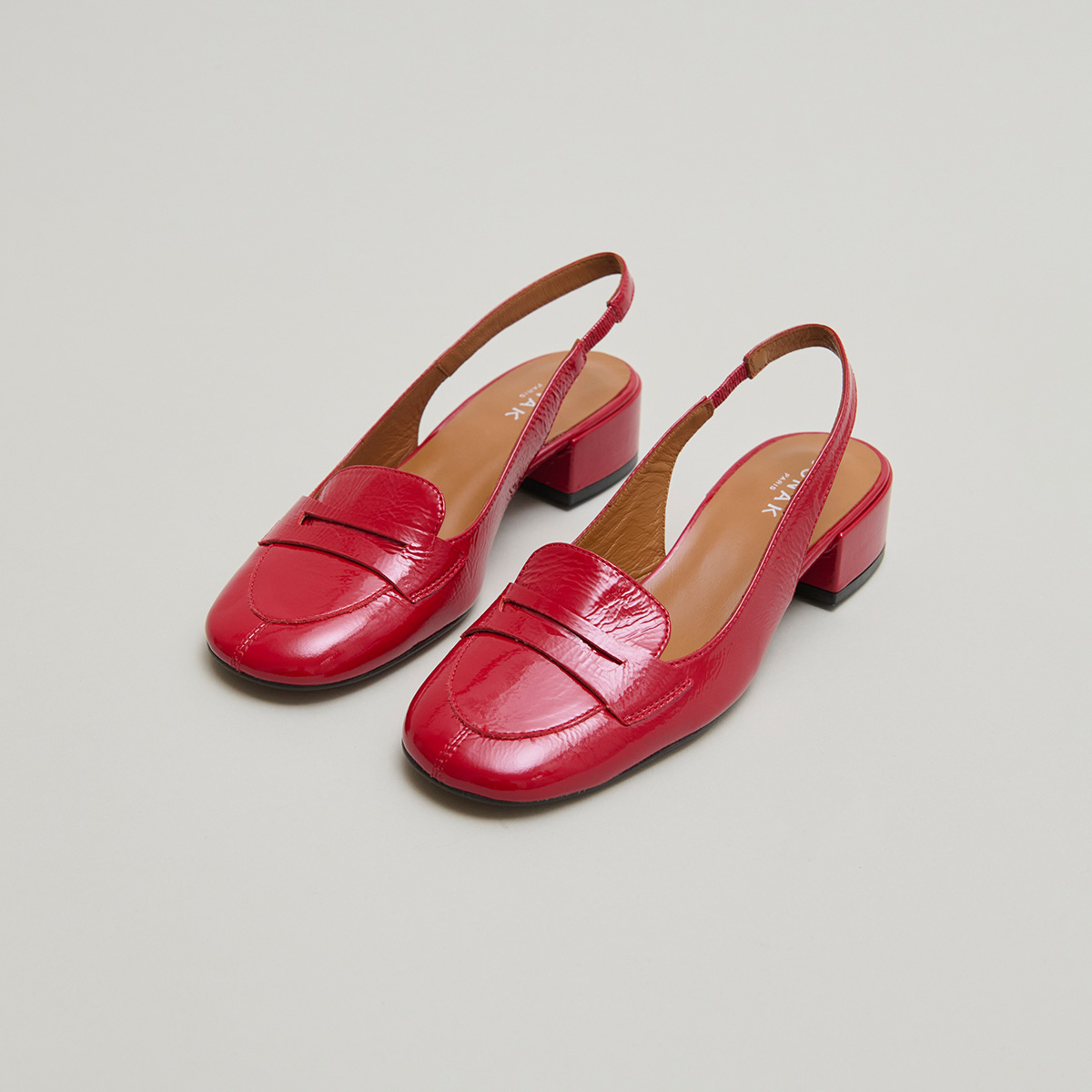 Flap slingbacks in red pleated varnish | BRIDE