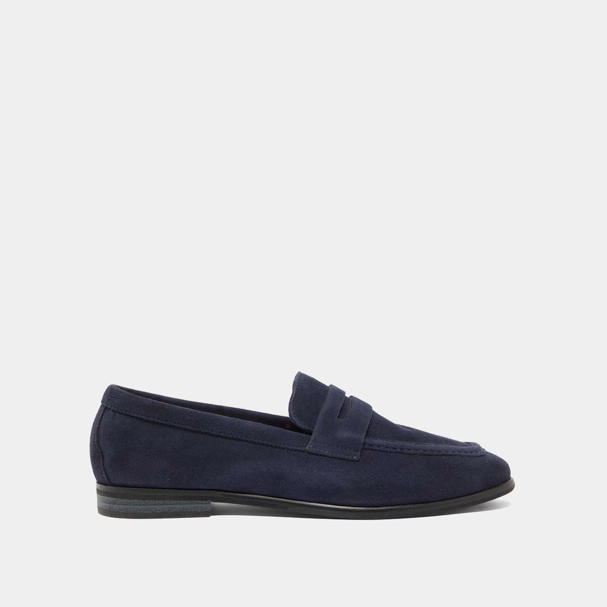Loafers with flat heels and rounded toes in navy velvet | ACA