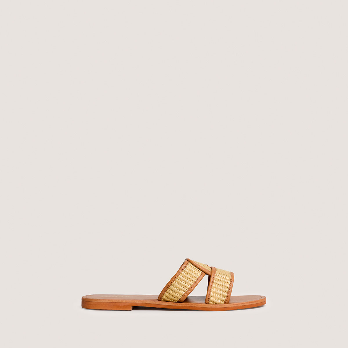 Plagettes with wide straps in beige raffia and camel leather | WAVA