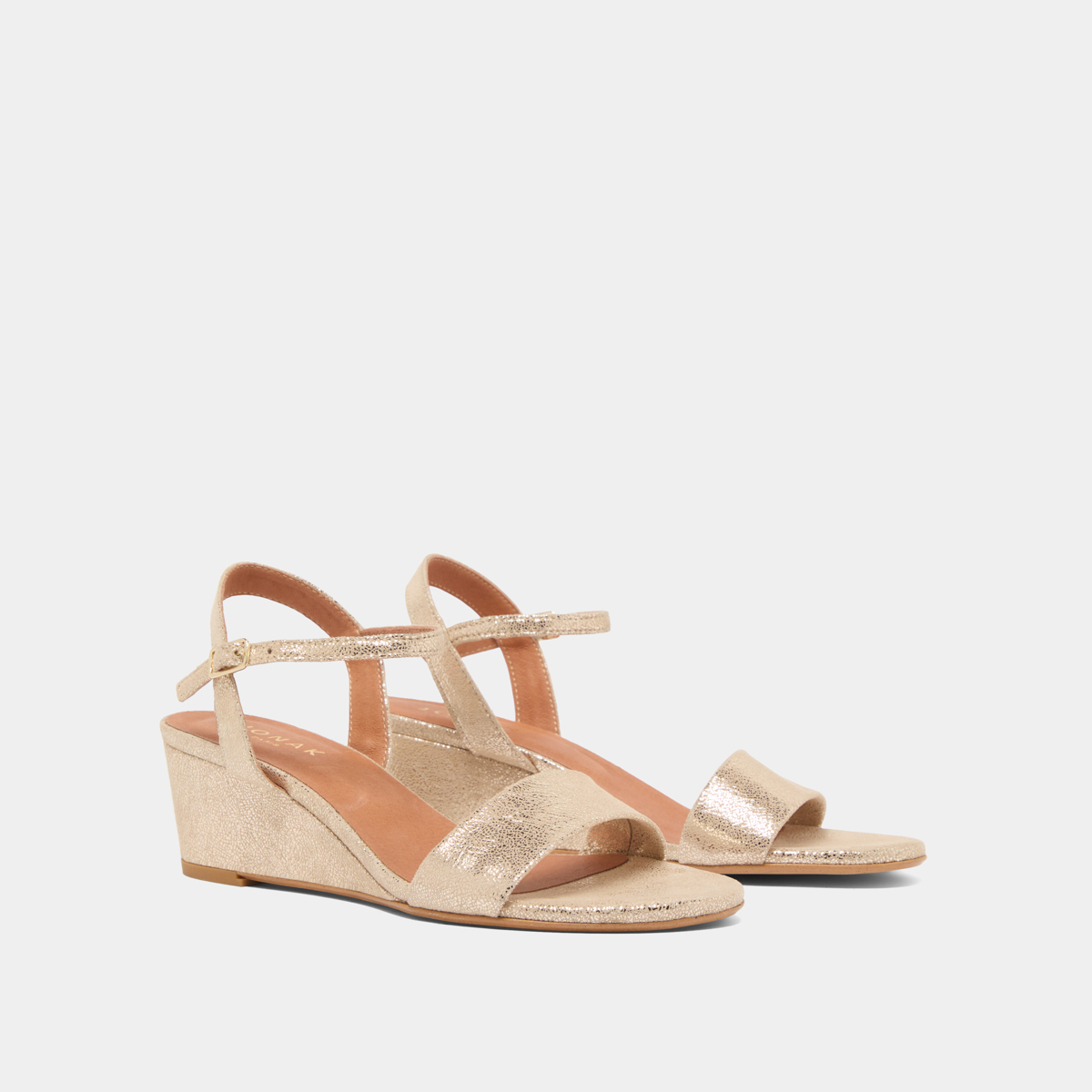 Wedge sandals in platinum laminated velvet | AGRUME