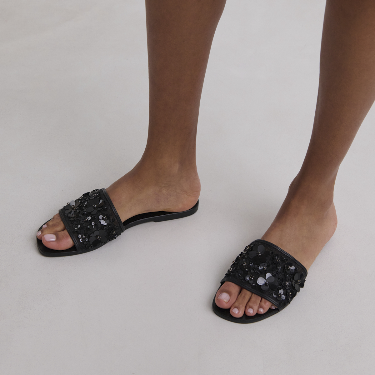 Beach sandals with flowers in black leather and black textile | SUN