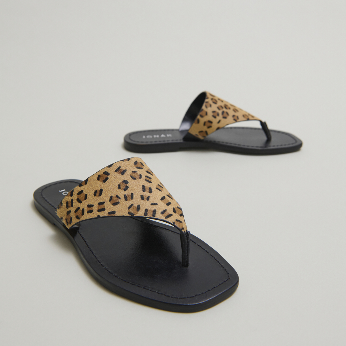 Beach sandals in leopard print | SYDNEY
