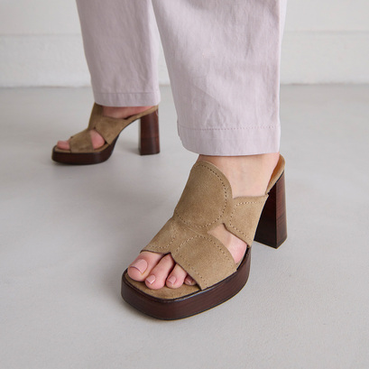 Heeled mules in taupe suede | BELLE
