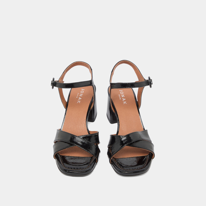 Heeled sandals black