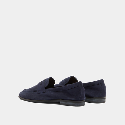 Loafers with flat heels and rounded toes in navy velvet | aca