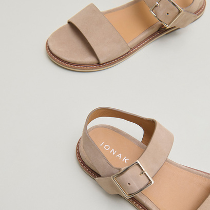 Strappy sandals with open toe in beige velvet | acco