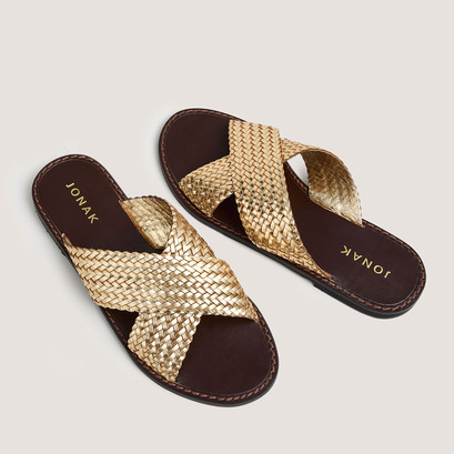 Plagettes with wide criss-cross straps in gold leather | witch