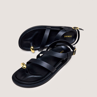 Sandals with gold details in black leather | WEPS