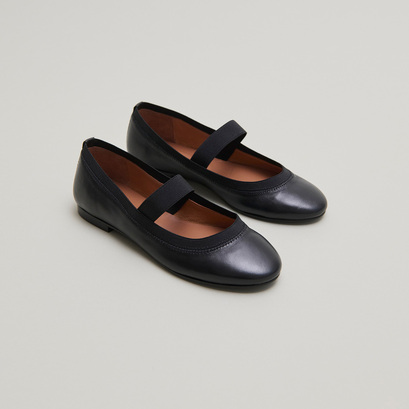 Ballet flats with straps en cuir noir | dabus