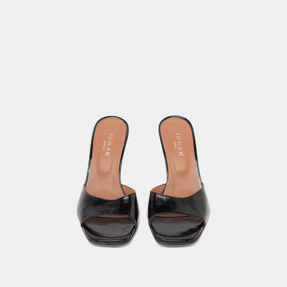 Mules with small heels in black shiny leather | vertigo