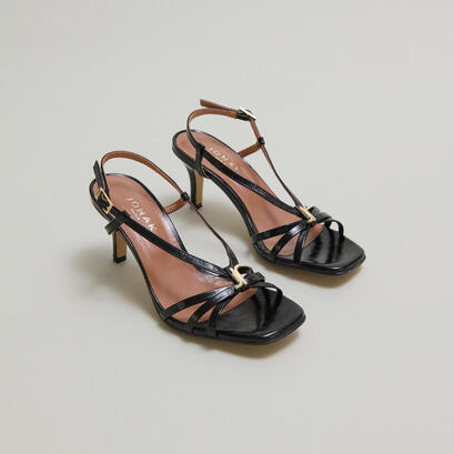 Heeled sandals with monograms in black shiny leather | voma