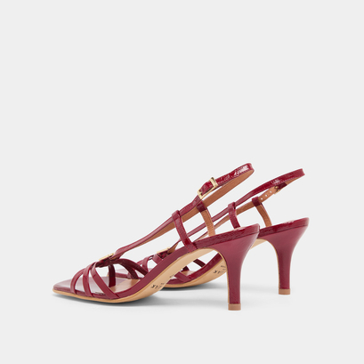 Heeled sandals with monograms dark red