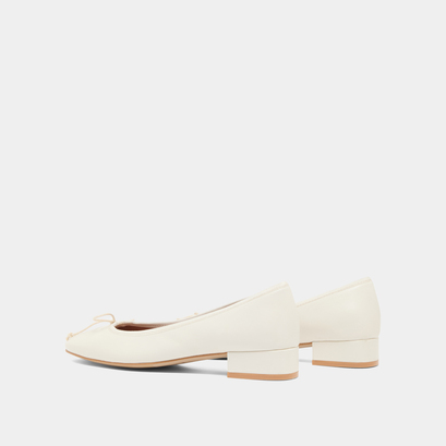 Heeled ballet flats in ecru leather | DADOU