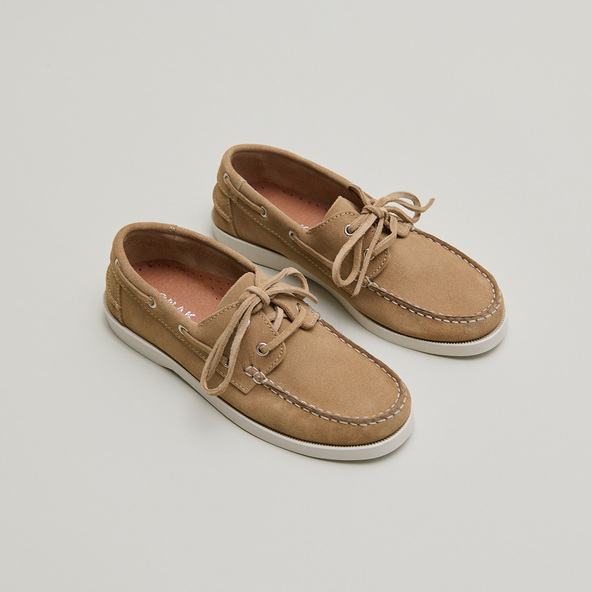Derbies with thick laces and topstitching in beige crust | OMBELINE
