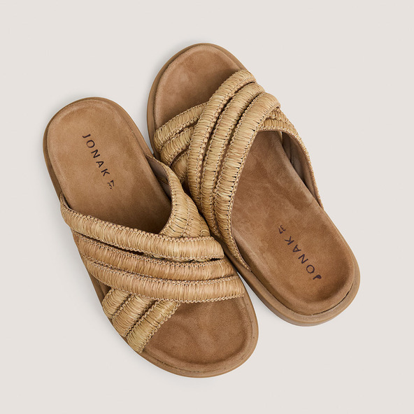 Mules with overlapping straps in beige raffia | WONG