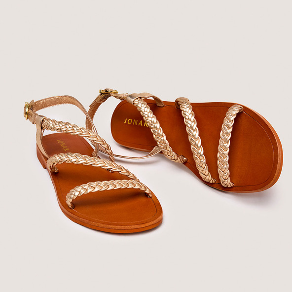 Plagettes with adjustable buckles in gold metallic leather | WALAE
