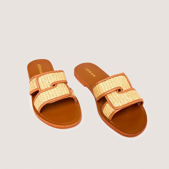 Plagettes with wide straps in beige raffia and camel leather | WAVA