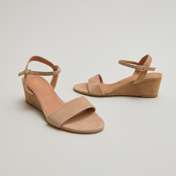 Wedge sandals in camel velvet | AGRUME
