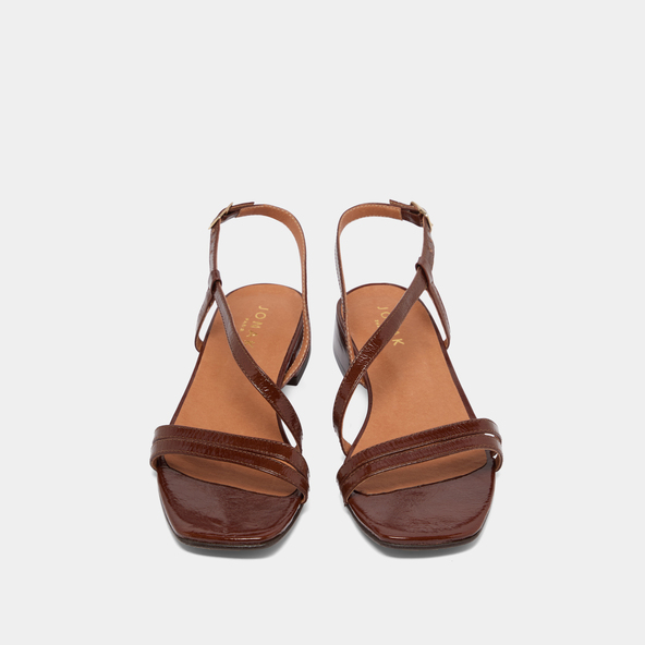 Sandals with small heels in dark brown shiny leather | ANAYA