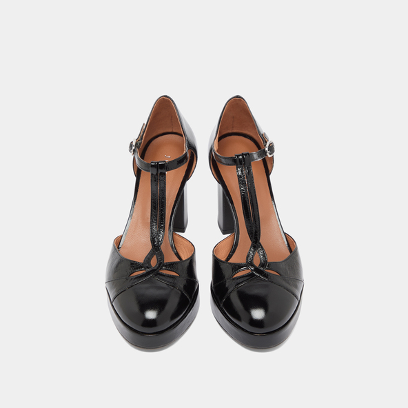 T-bar sandals with heels in black shiny leather | VOLO