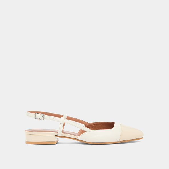 Slingbacks ballet flats in ecru patent and leather | DHAPOU