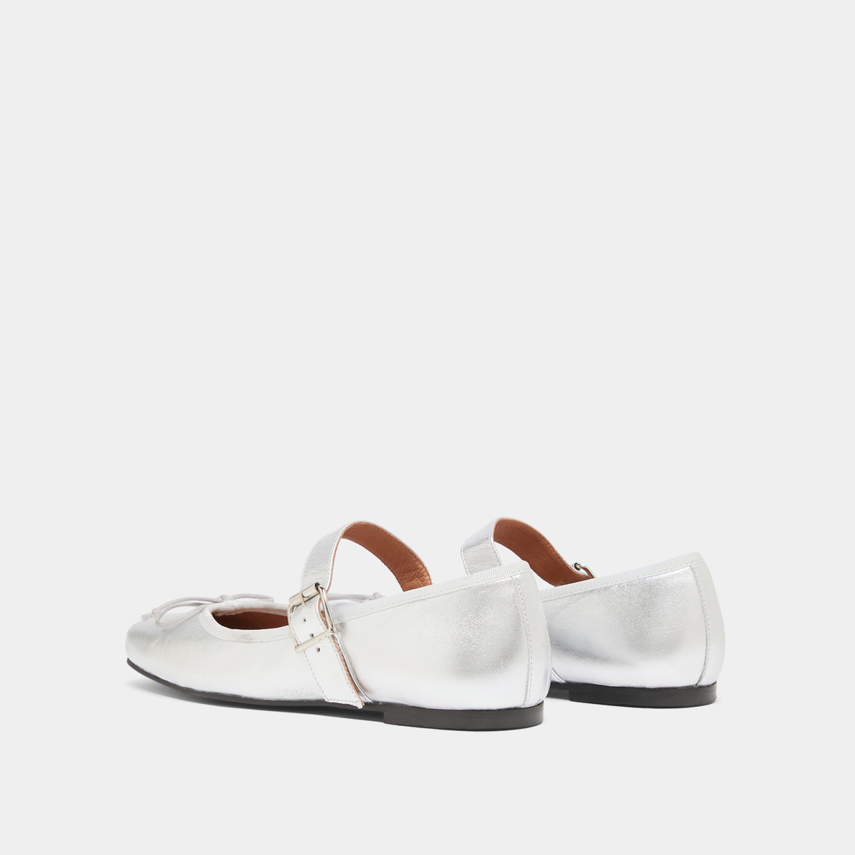 Ballet flats with adjustable buckles in silver metallic leather | DOMINANTE
