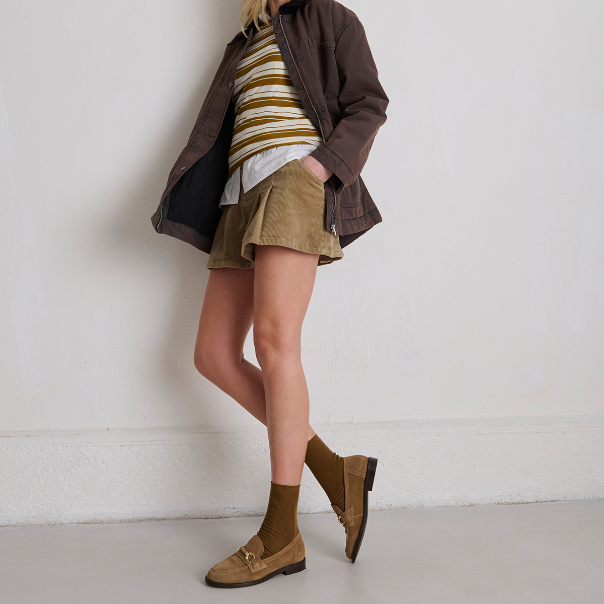 Loafers with gold bits in dark beige suede | DROP