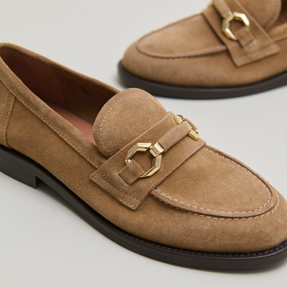Loafers with gold bits in dark beige suede | DROP