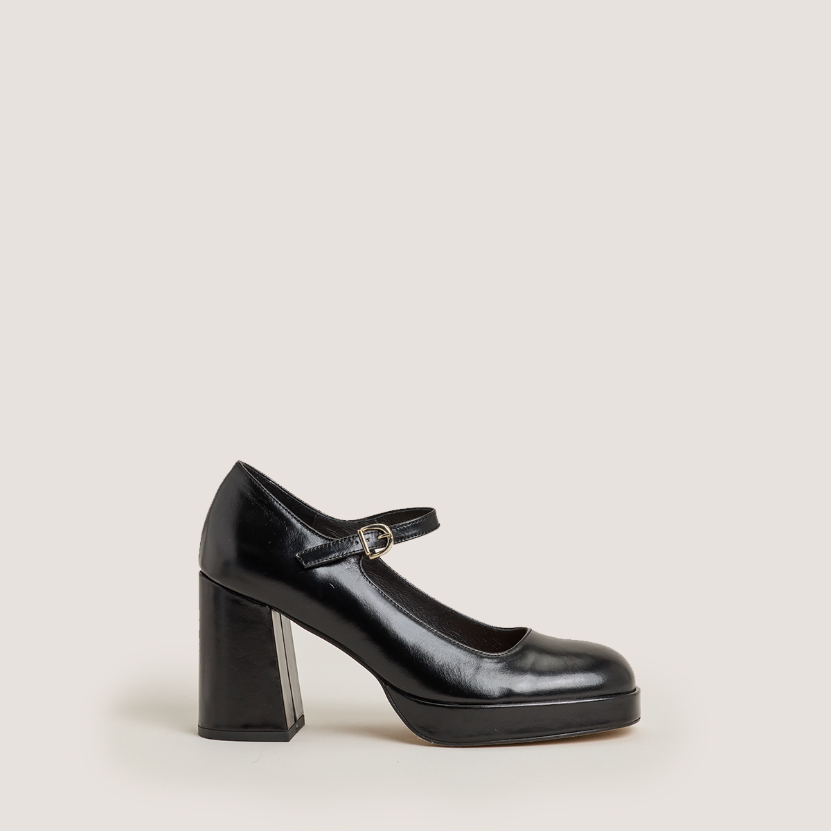 Platform Mary Jane with Rounded Toe in black leather | VERITOX