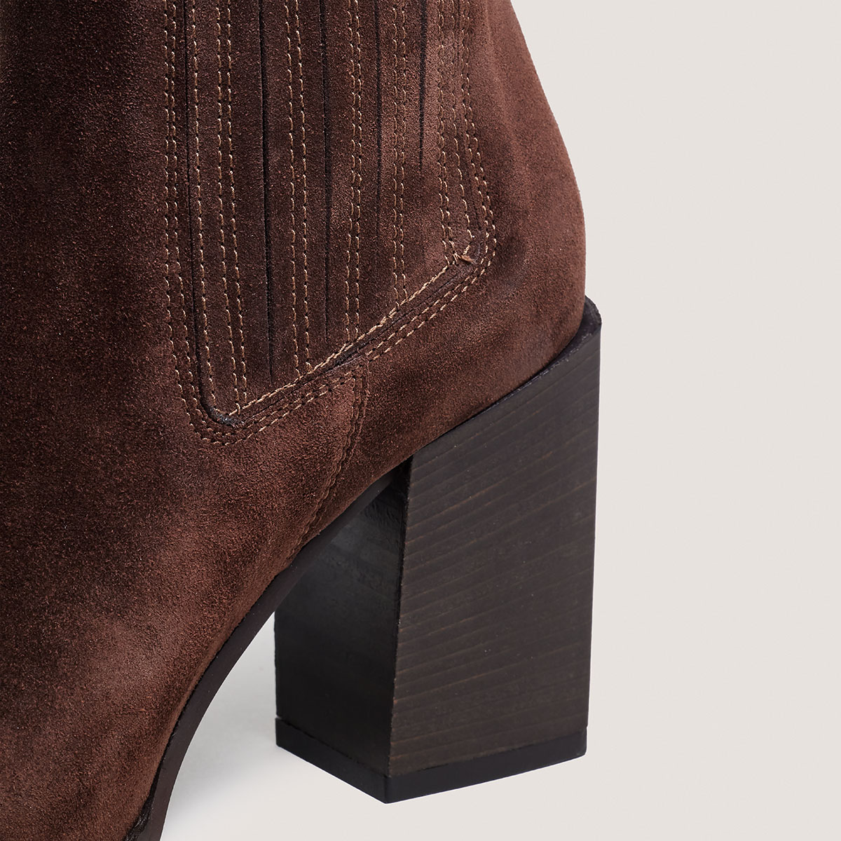 Gathered boots with heel in brown suede | PERLINE