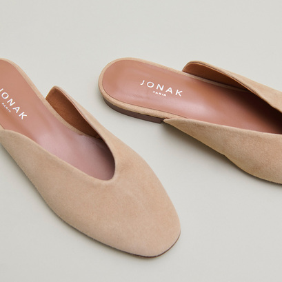 Low-cut mules in camel velvet | DUREE